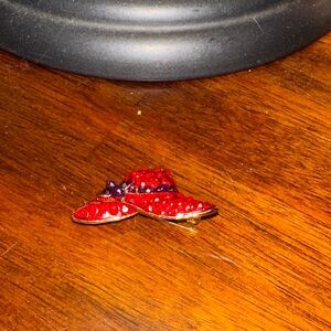 Red Hat Society Brooch/Pendant